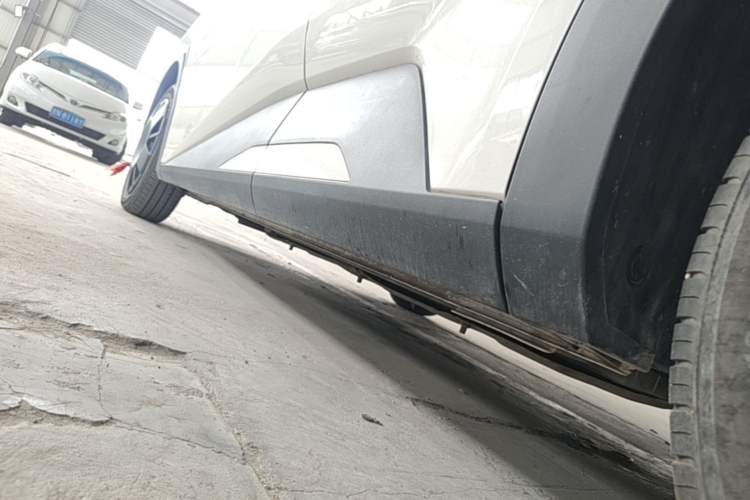 Used BYD Seagull 2025 305km Active Version Left Side Sill