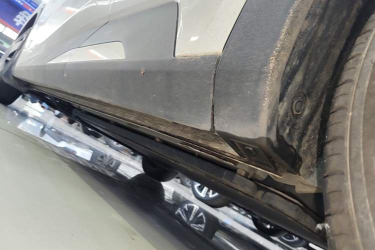 Used BYD Seagull 2025 305km Active Version Left Side Sill
