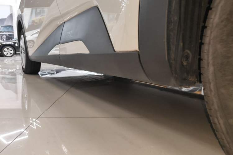 Used BYD Seagull 2025 305km Active Version Left Side Sill