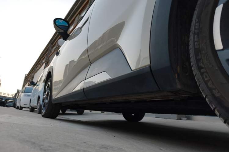 Used BYD Seagull 2025 Smart Drive Version 305 km Freedom Edition Left Side Sill