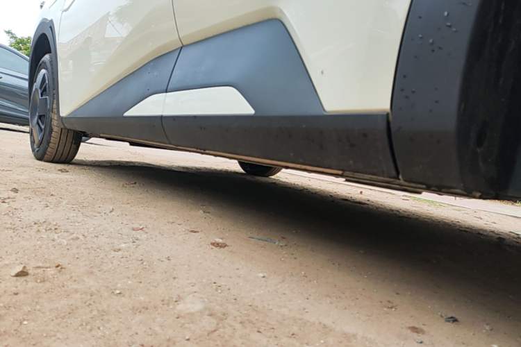 Used BYD Seagull 2025 305km Active Version Left Side Sill