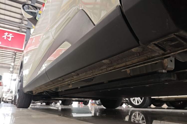 Used BYD Seagull 2025 305km Active Version Left Side Sill