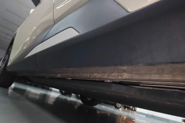 Used BYD Seagull 2025 405 km Flying Edition Left Side Sill