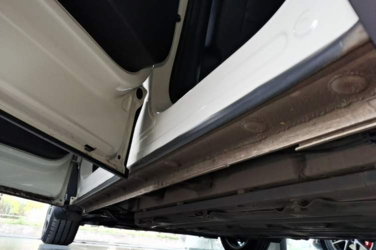 Used BYD Seagull 2025 305 km Free Version Left Side Sill