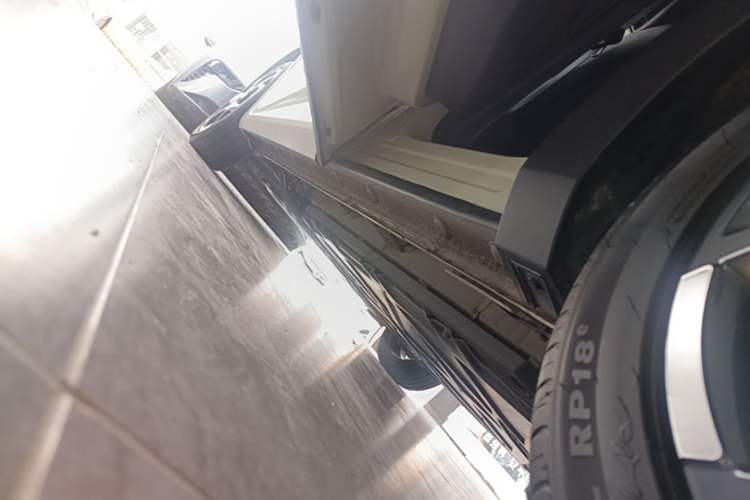 Used BYD Seagull 2025 305 km Free Version Left Side Sill