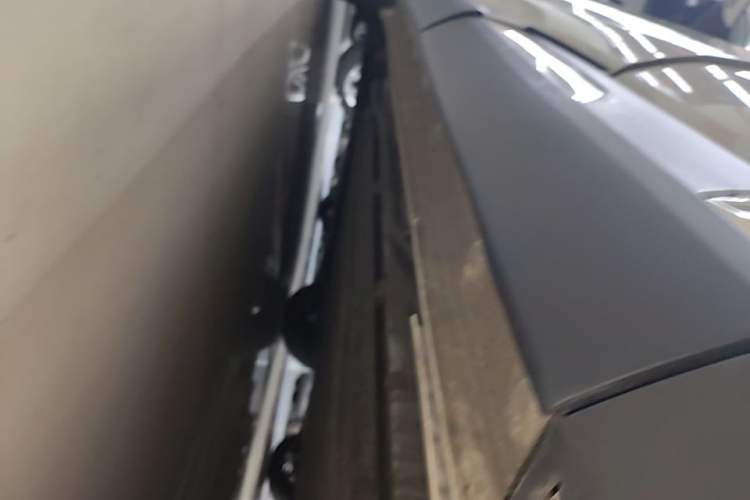 Used BYD Seagull 2025 Smart Drive Version 305 km Freedom Edition Left Side Sill