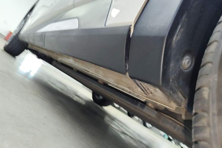 Used BYD Seagull 2025 305 km Free Version Left Side Sill