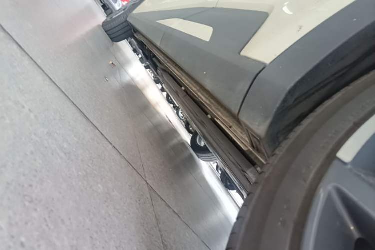 Used BYD Seagull 2025 Smart Drive Version 305 km Freedom Edition Left Side Sill