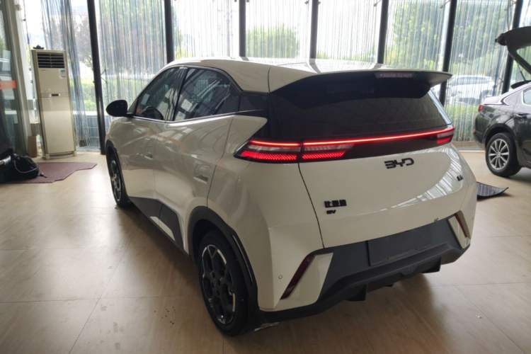 Used BYD Seagull 2025 305 km Free Version Rear Left 45 Deg