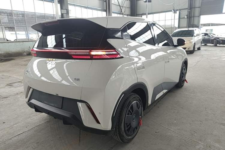 Used BYD Seagull 2025 305km Active Version Rear Right 45 Deg