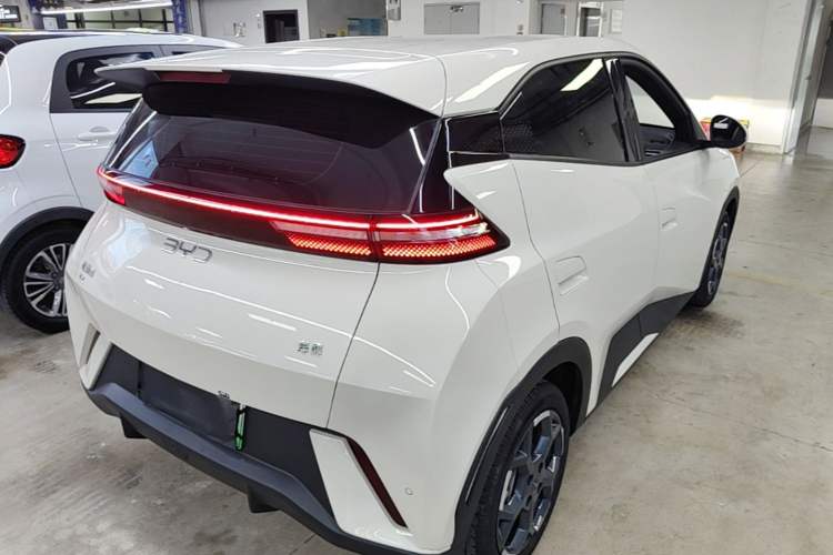 Used BYD Seagull 2025 305 km Free Version Rear Right 45 Deg