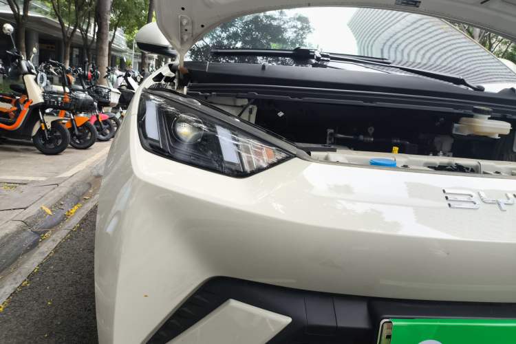 Used BYD Seagull 2025 305km Active Version Right Front Headlight