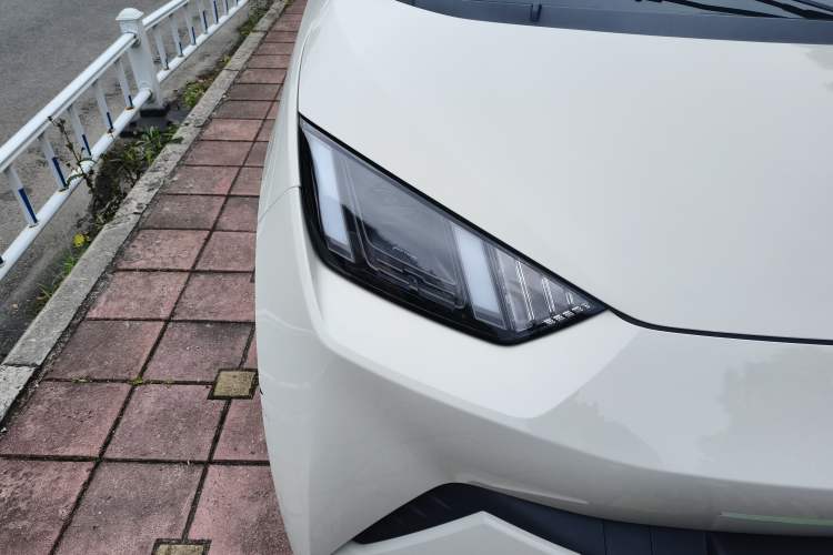 Used BYD Seagull 2025 305 km Free Version Right Front Headlight