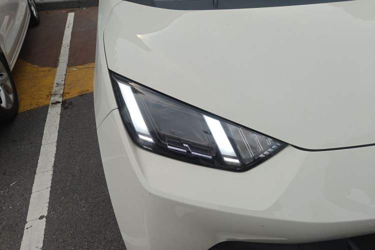 Used BYD Seagull 2025 305 km Free Version Right Front Headlight