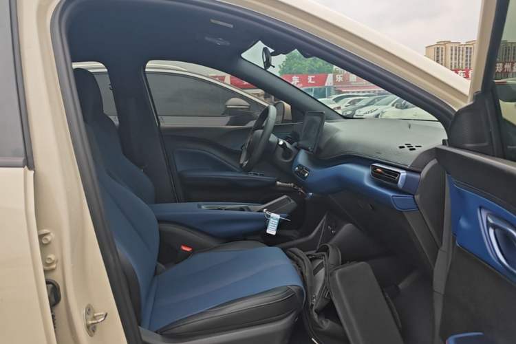 Used BYD Seagull 2025 Intelligent Driving Version 305 km Dynamic Edition Right Front Seat