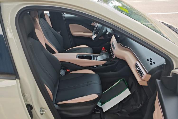 Used BYD Seagull 2025 Intelligent Driving Version 305 km Dynamic Edition Right Front Seat