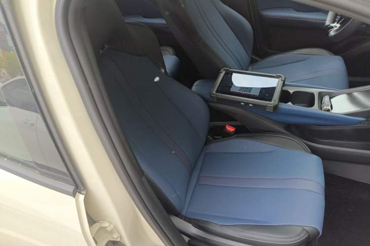 Used BYD Seagull 2025 Intelligent Driving Version 305 km Dynamic Edition Right Front Seat
