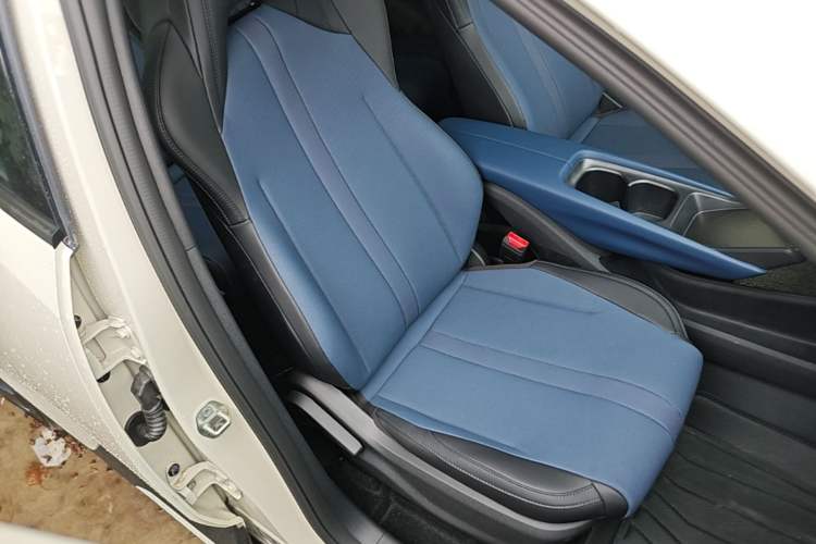 Used BYD Seagull 2025 Intelligent Driving Version 305 km Dynamic Edition Right Front Seat