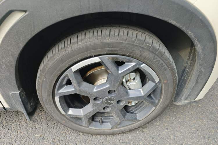 Used BYD Seagull 2025 Smart Drive Version 305 km Freedom Edition Right Front Wheel Hub
