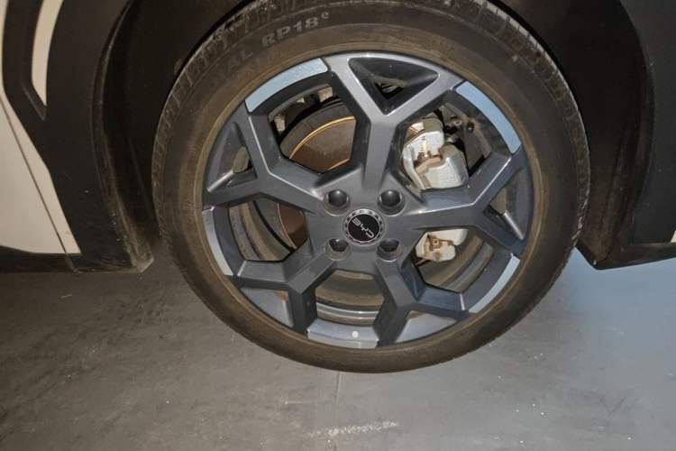 Used BYD Seagull 2025 305 km Free Version Right Front Wheel Hub