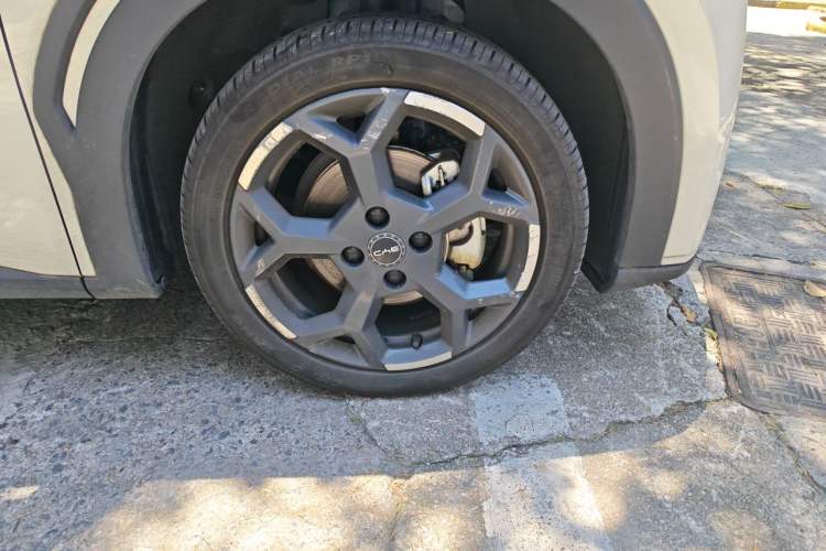 Used BYD Seagull 2025 405 km Flying Edition Right Front Wheel Hub