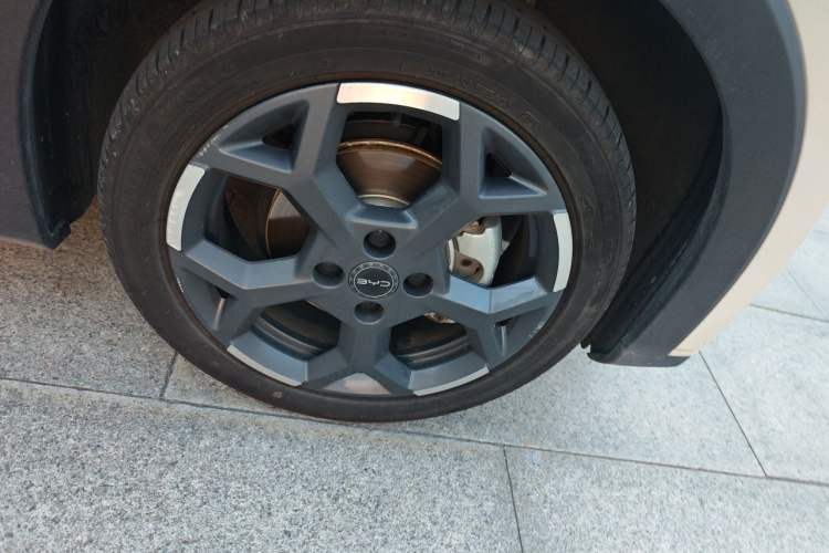 Used BYD Seagull 2025 405 km Flying Edition Right Front Wheel Hub