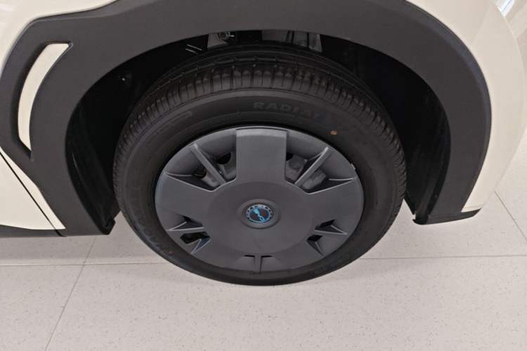 Used BYD Seagull 2025 305km Active Version Right Front Wheel Hub