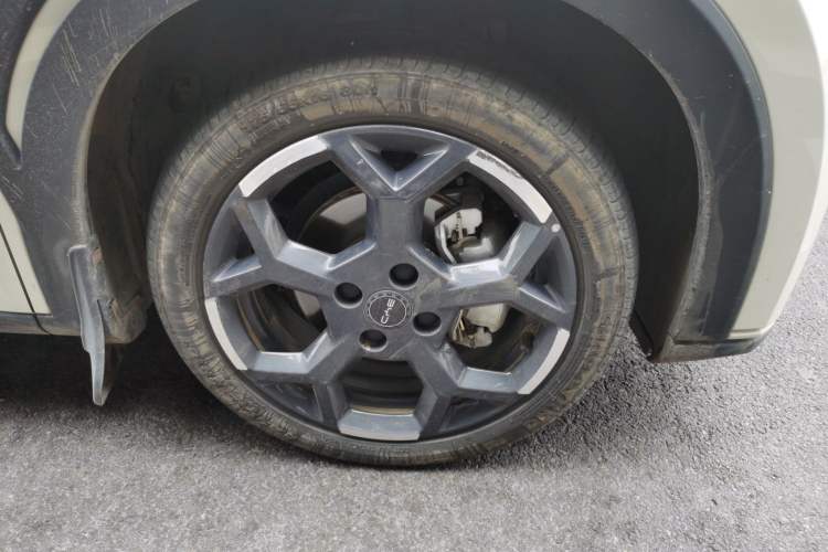 Used BYD Seagull 2025 405 km Flying Edition Right Front Wheel Hub