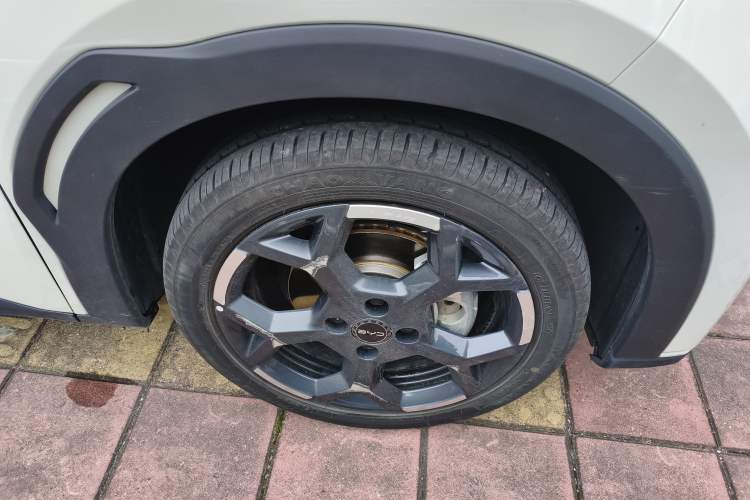Used BYD Seagull 2025 305 km Free Version Right Front Wheel Hub