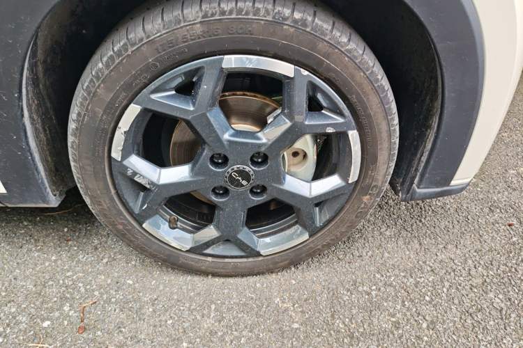 Used BYD Seagull 2025 305 km Free Version Right Front Wheel Hub