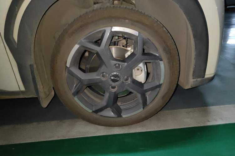 Used BYD Seagull 2025 305 km Free Version Right Front Wheel Hub