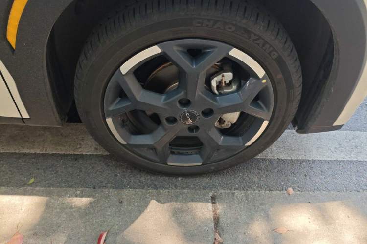 Used BYD Seagull 2025 Smart Drive Version 305 km Freedom Edition Right Front Wheel Hub