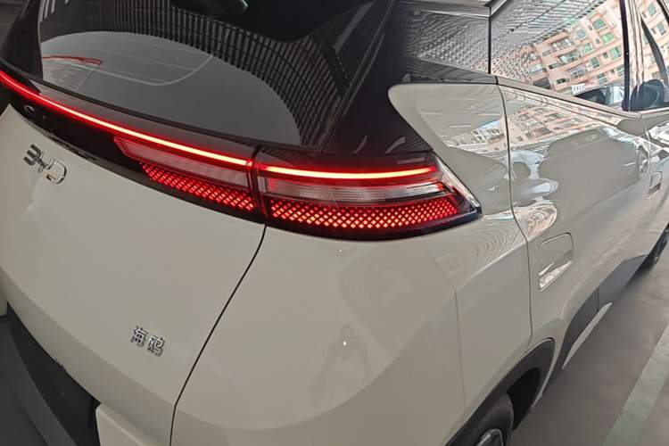 Used BYD Seagull 2025 Intelligent Driving Version 305 km Dynamic Edition Right Rear Taillight