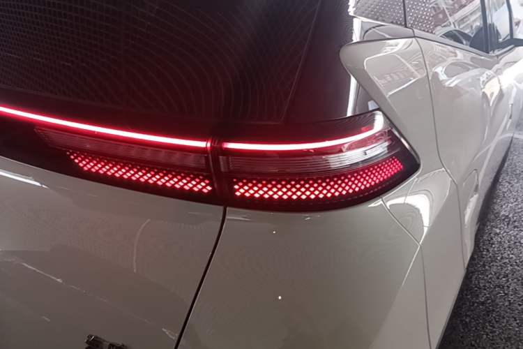 Used BYD Seagull 2025 Intelligent Driving Version 305 km Dynamic Edition Right Rear Taillight