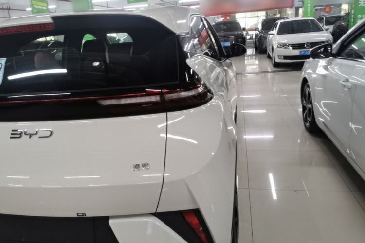 Used BYD Seagull 2025 Intelligent Driving Version 305 km Dynamic Edition Right Rear Taillight
