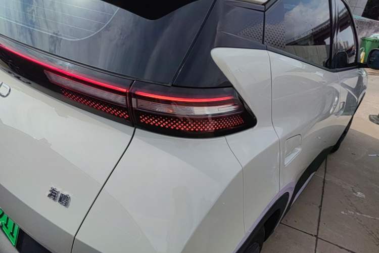 Used BYD Seagull 2025 Intelligent Driving Version 305 km Dynamic Edition Right Rear Taillight