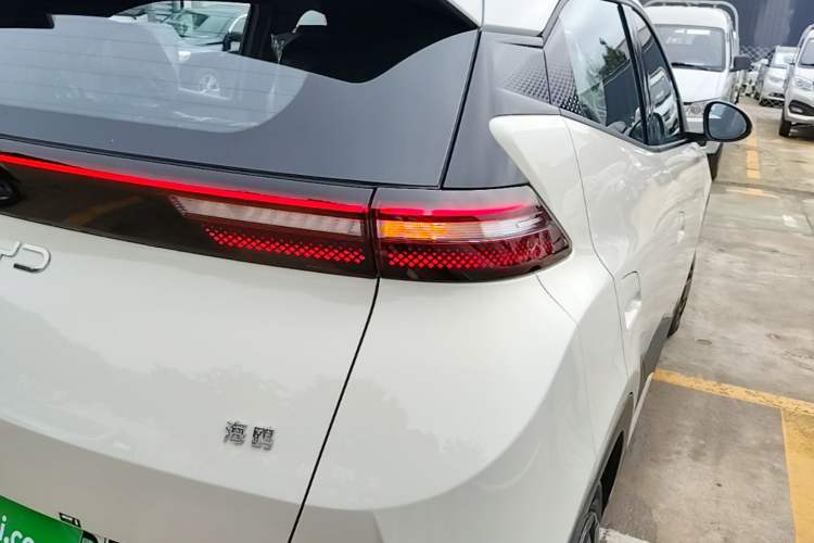 Used BYD Seagull 2025 Intelligent Driving Version 305 km Dynamic Edition Right Rear Taillight