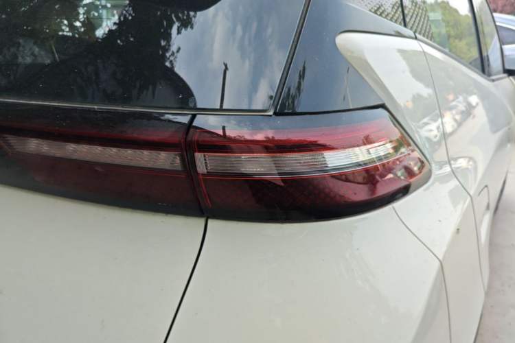 Used BYD Seagull 2025 Intelligent Driving Version 305 km Dynamic Edition Right Rear Taillight