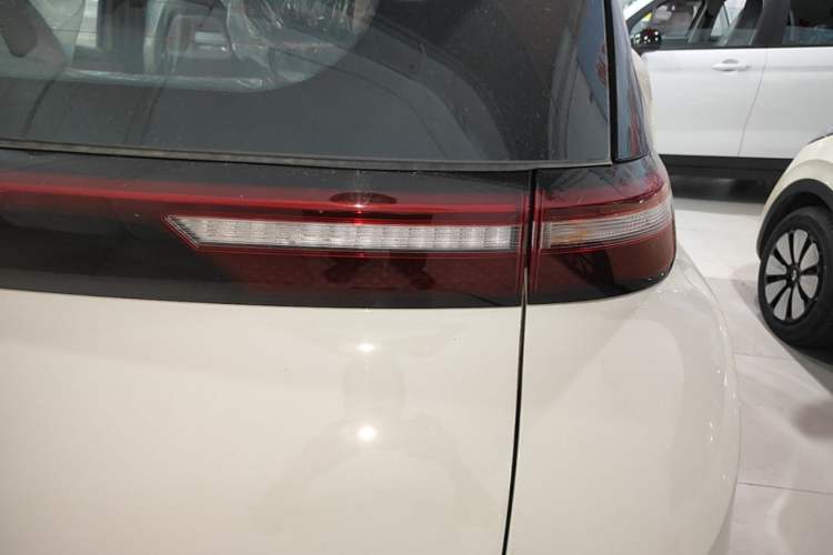 Used BYD Seagull 2025 Intelligent Driving Version 305 km Dynamic Edition Right Rear Taillight