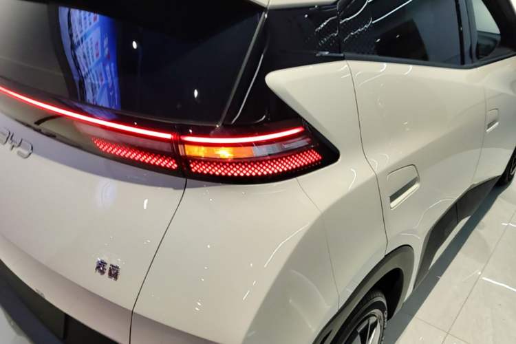 Used BYD Seagull 2025 305km Active Version Right Rear Taillight