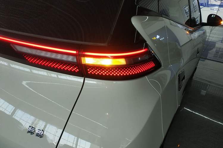 Used BYD Seagull 2025 Intelligent Driving Version 305 km Dynamic Edition Right Rear Taillight