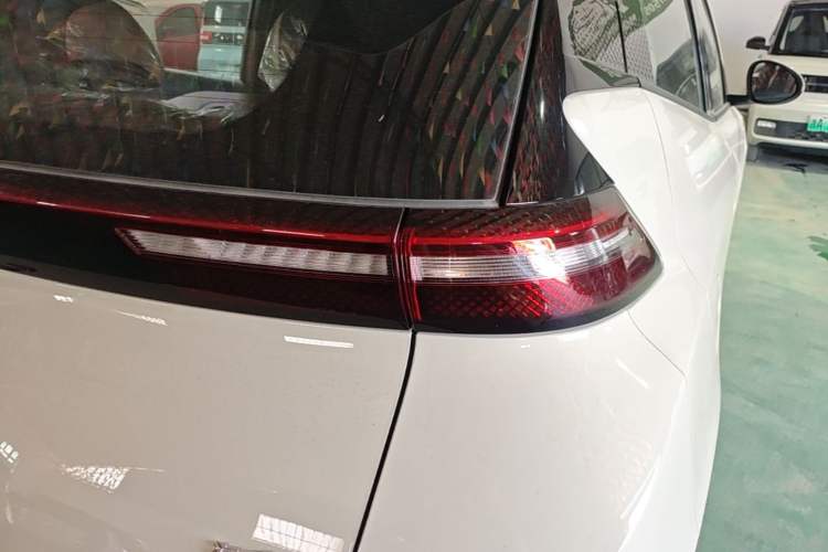 Used BYD Seagull 2025 Intelligent Driving Version 305 km Dynamic Edition Right Rear Taillight
