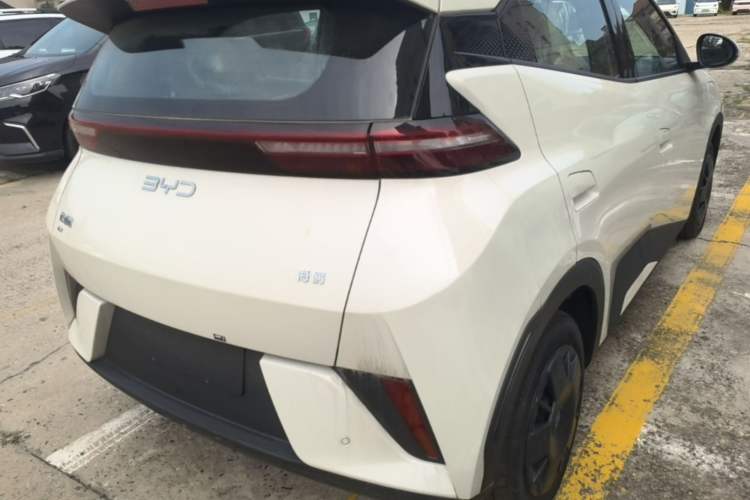 Used BYD Seagull 2025 Intelligent Driving Version 305 km Dynamic Edition Right Rear Taillight