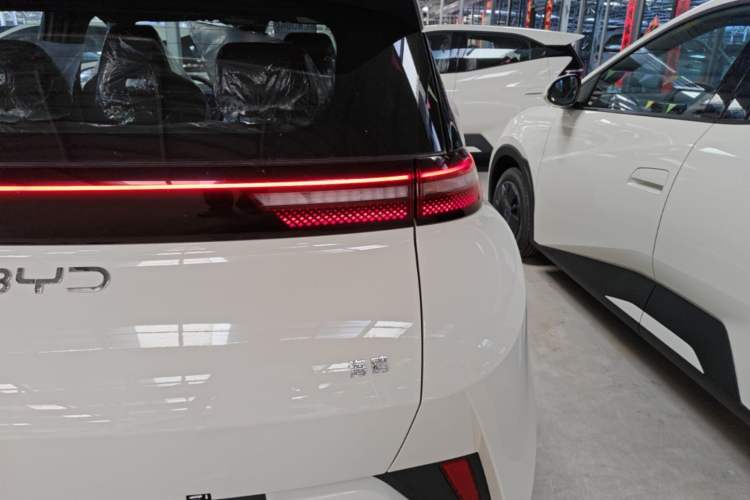 Used BYD Seagull 2025 Intelligent Driving Version 305 km Dynamic Edition Right Rear Taillight