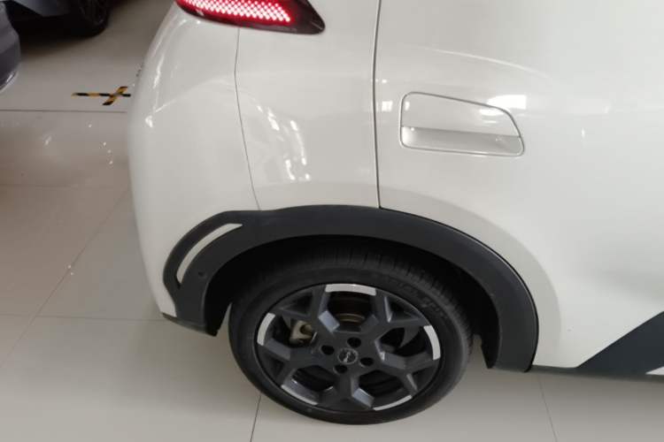 Used BYD Seagull 2025 Smart Drive Version 305 km Freedom Edition Right Rear Wheel Hub