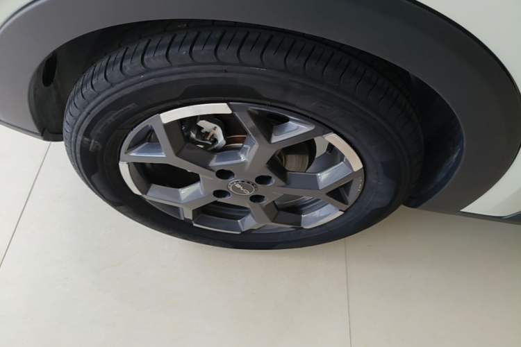 Used BYD Seagull 2025 305 km Free Version Right Rear Wheel Hub