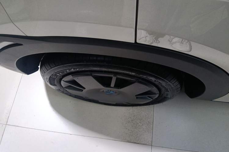 Used BYD Seagull 2025 Intelligent Driving Version 305 km Dynamic Edition Right Rear Wheel Hub