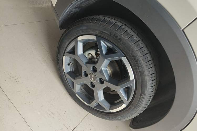 Used BYD Seagull 2025 Smart Drive Version 305 km Freedom Edition Right Rear Wheel Hub