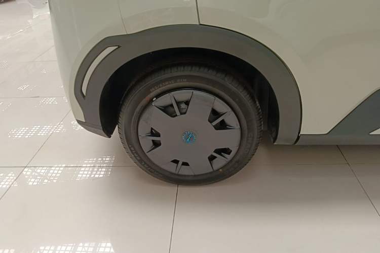 Used BYD Seagull 2025 Intelligent Driving Version 305 km Dynamic Edition Right Rear Wheel Hub