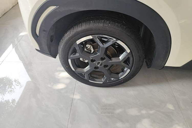 Used BYD Seagull 2025 Smart Drive Version 305 km Freedom Edition Right Rear Wheel Hub